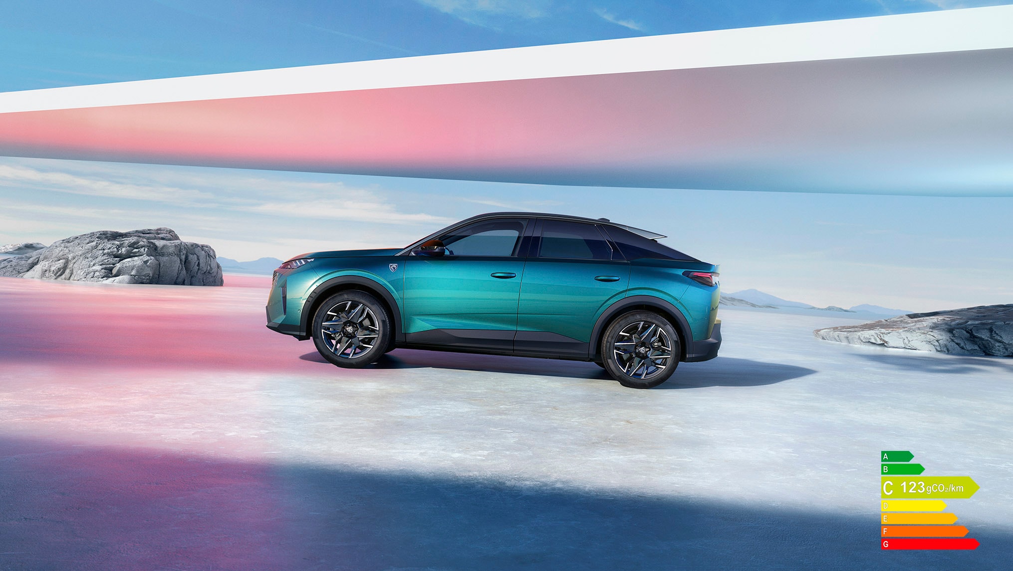 Peugeot 3008 Hybrid driving on the open road